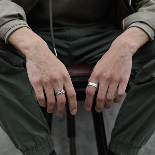 Worldwide Free Shipping Twists and Turns Ring