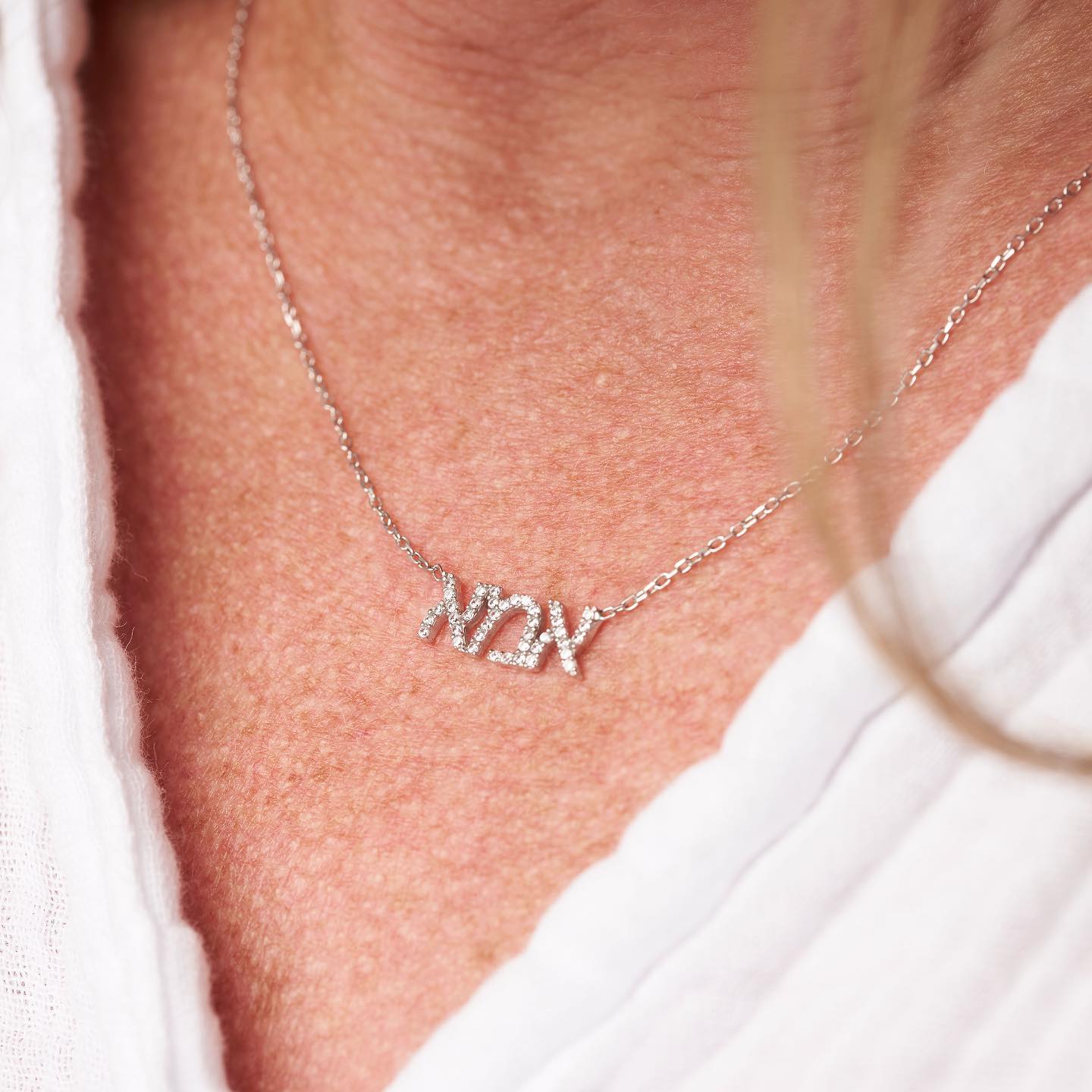 Infinionly Custom Zircon Name Necklace