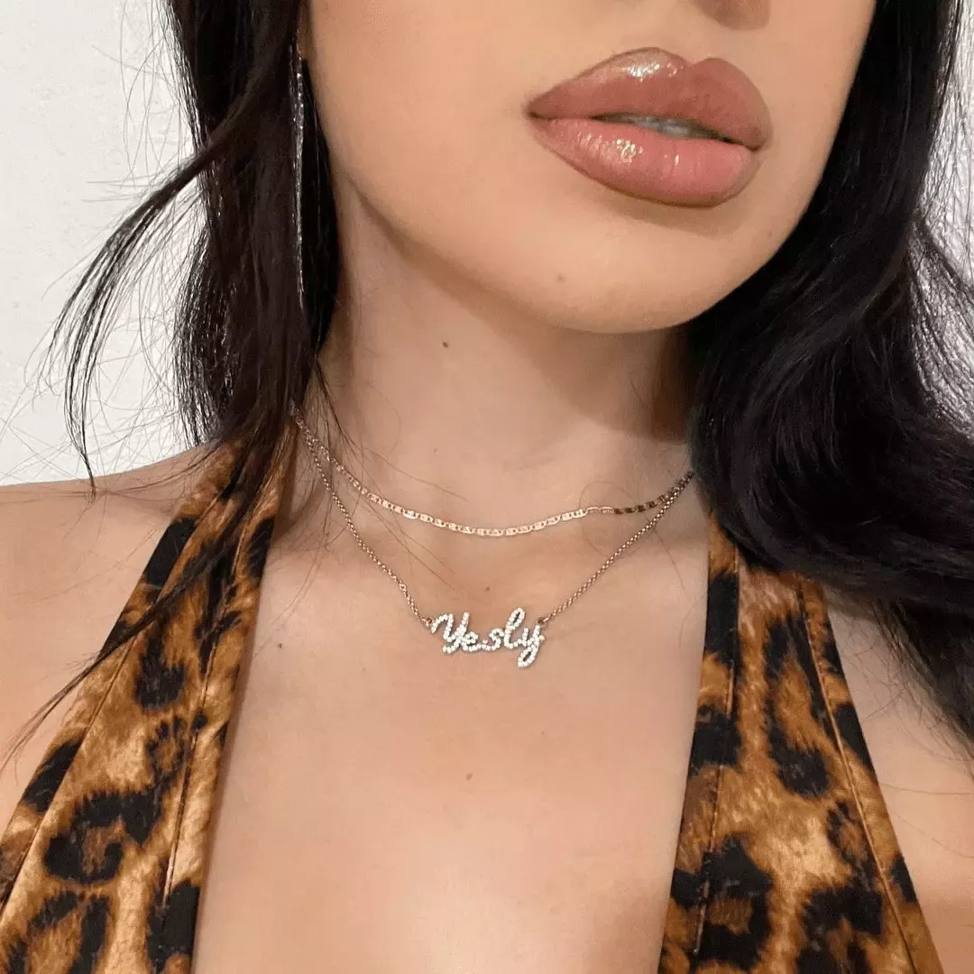 Infinionly Custom Zircon Name Necklace