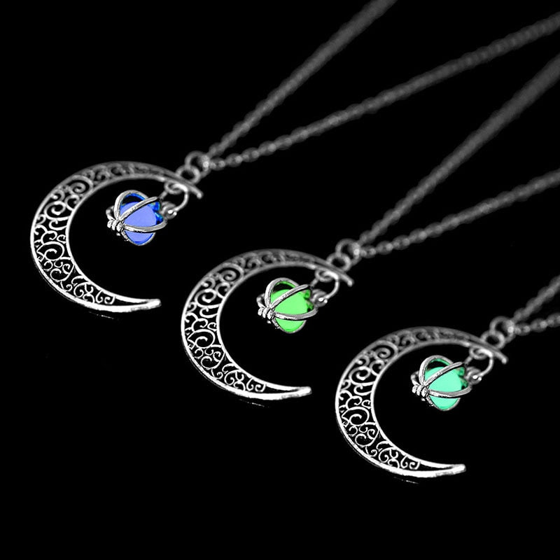 Infinionly StyleTeaser Moon Necklace