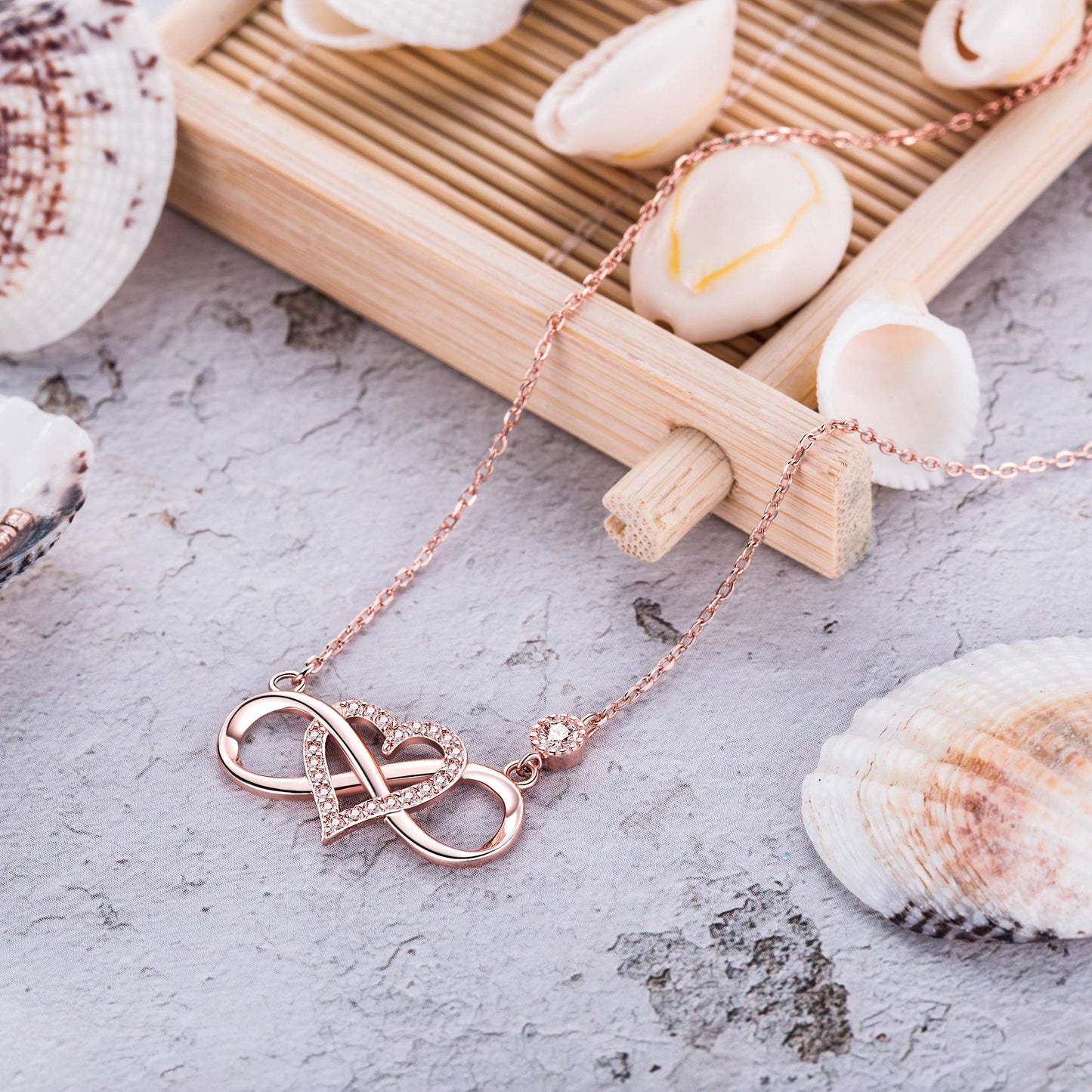 Infinionly Heart Symbol Necklace