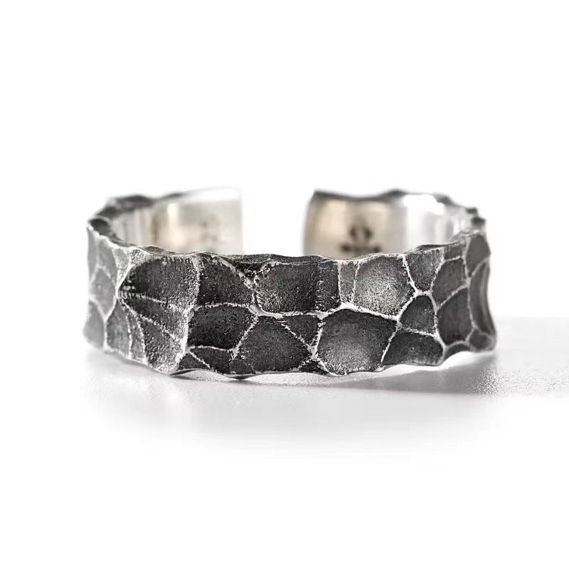 Worldwide Free Shipping Twists and Turns Ring