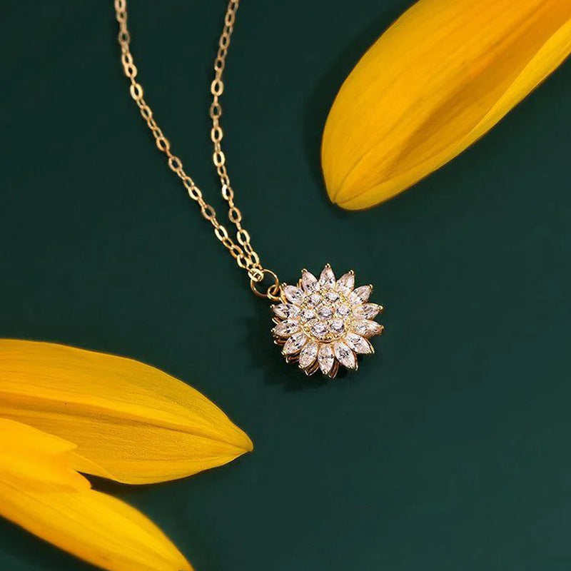 Infinionly Super Sparkling Sun Spinning Necklace