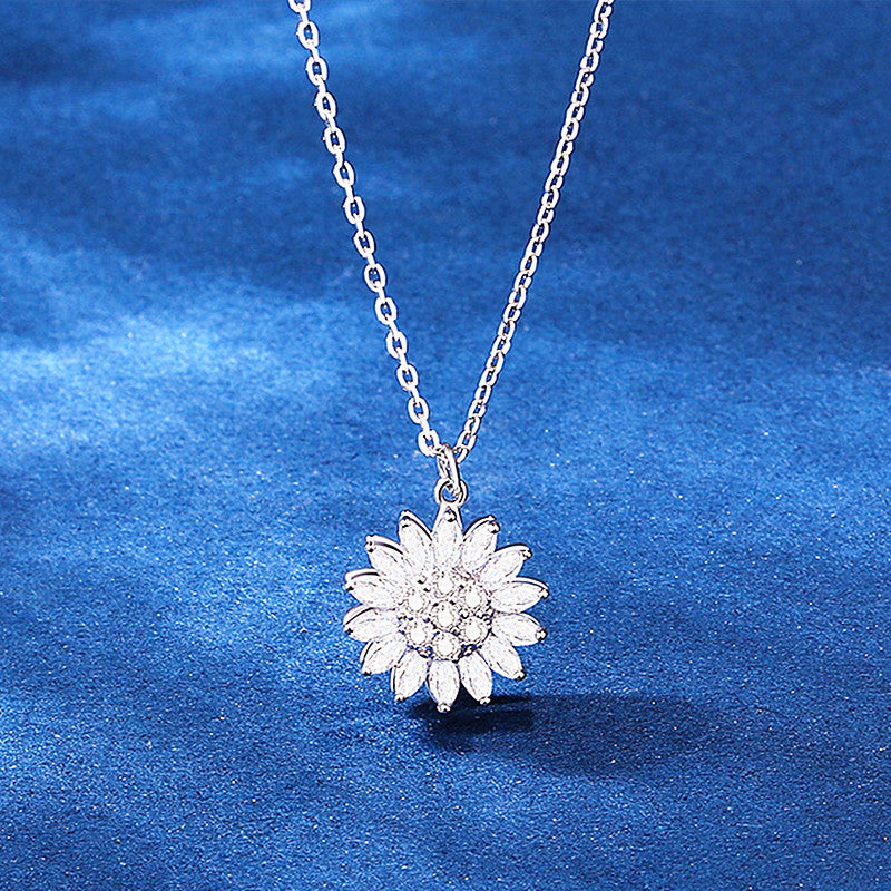 Infinionly Super Sparkling Sun Spinning Necklace
