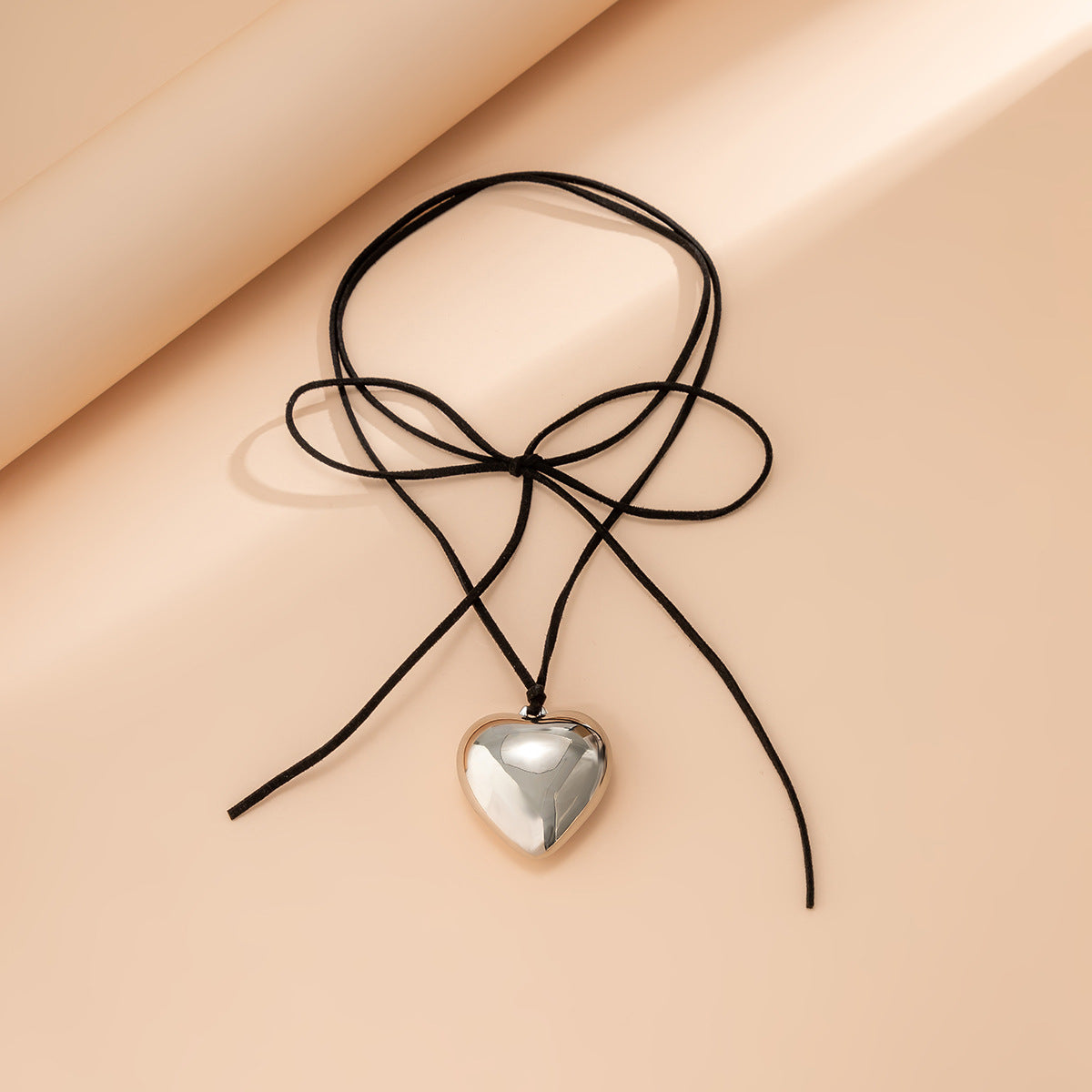 Simple Personality Big Heart Necklace