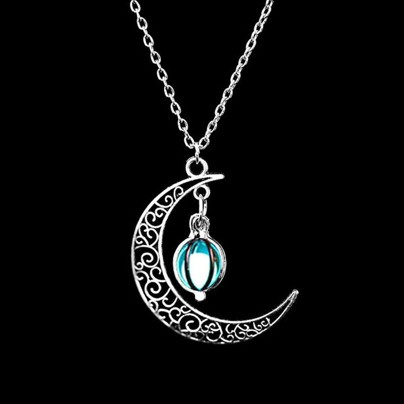Infinionly StyleTeaser Moon Necklace