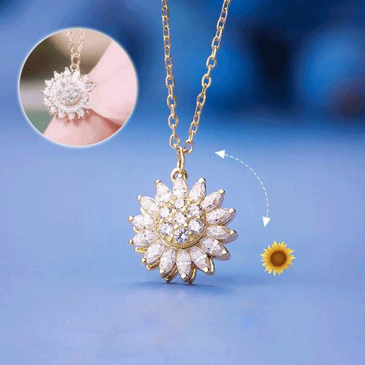 Infinionly Super Sparkling Sun Spinning Necklace